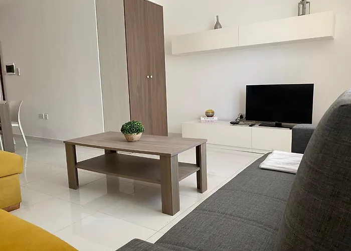 Sunrise Court Apartament *